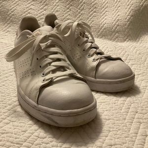 White Adidas Sneakers with Gold Heel 8M